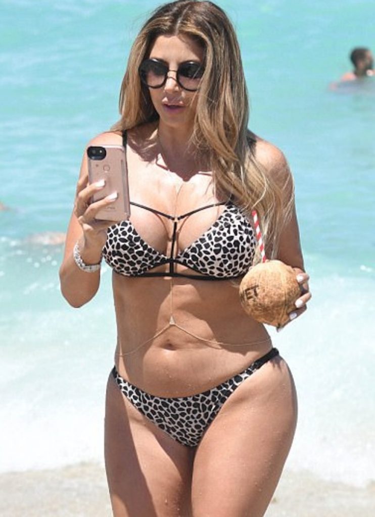 Larsa Pippen Hangs Out At Beach After Scottie Cut Off Her Funds For