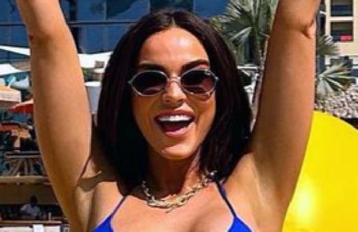 Vicky Pattison Shows Off Curves In A Blue Bikini During Lavish Dubai