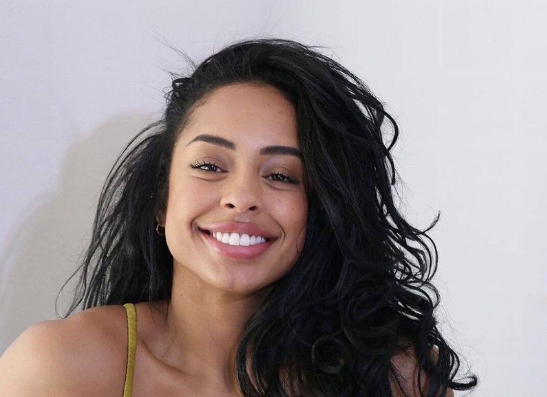 Qimmah Russo Drops Wild Thirst Trap Video Showing Off Booty And Boobs(00)