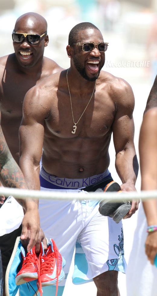 Lebron And D Wade Stroll South Beach Together Shirtless Photos | My XXX ...