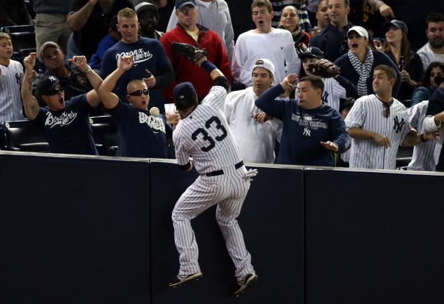 New York Yankees Outfielder Nick Swisher (#33) with his eye on the
