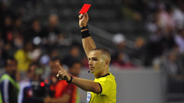 Soccer Player Penalized for Flashing Referee – BlackSportsOnline