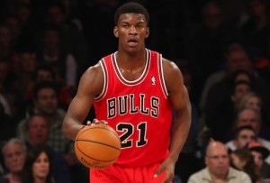 Jimmy Butler plays one-on-one against Mark Wahlberg.