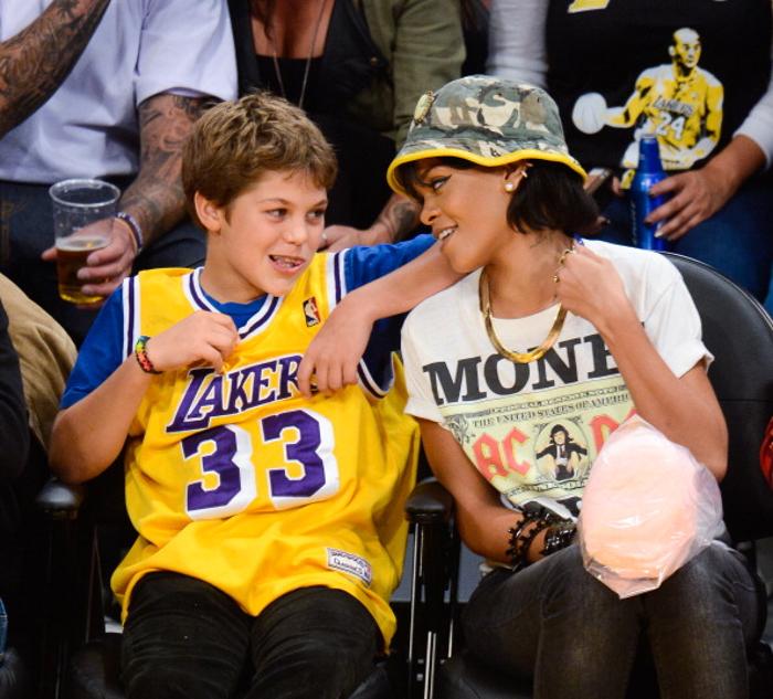 Rihanna Lakers Fan