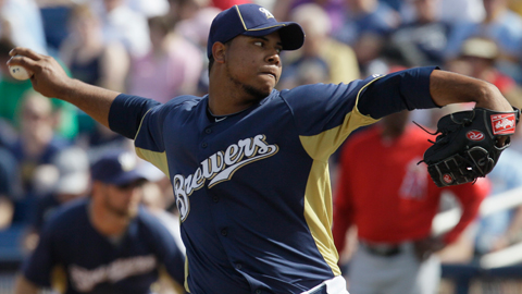 Brewers’ Wily Peralta Eats It During Player Introductions (Video ...