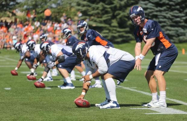 Peyton-Manning-training-camp
