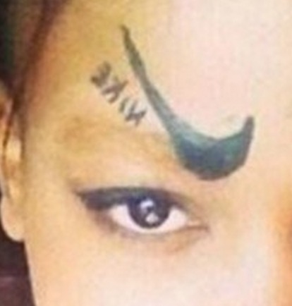 perfil La risa vocal Woman Has NIKE Logo Eyebrows (Photos) – BlackSportsOnline