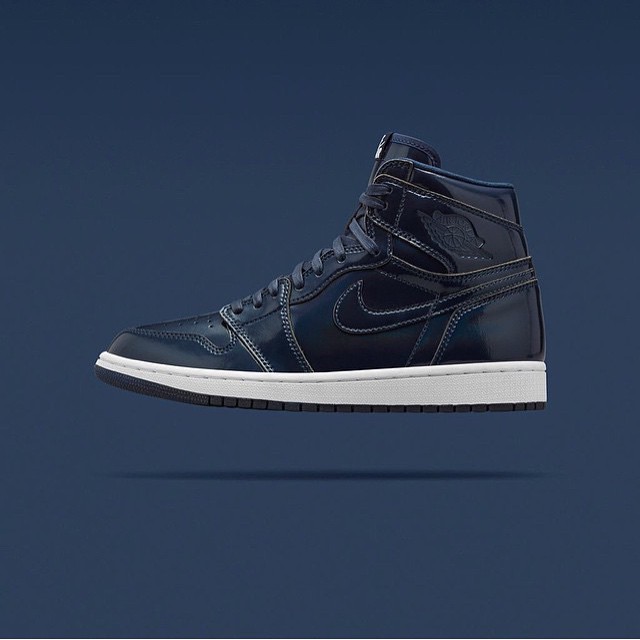 all black air jordan 1s