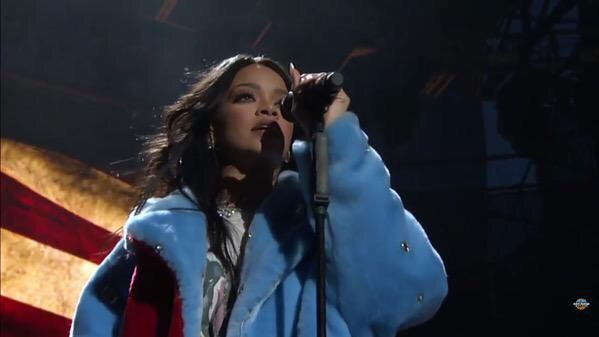 Rihanna Performs Live In Between Final Four Games (Video ...