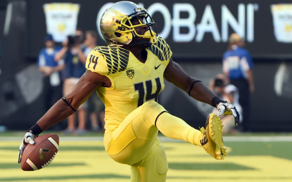 Oregon's Ifo Ekpre-Olomu Earned $3 Million By Slipping to 7th-Round ...