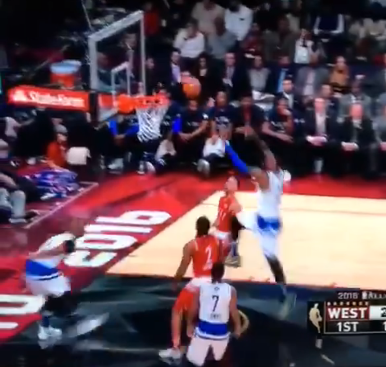 wade lebron alley oop space jam