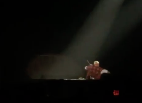 Justin Bieber Falls Of Stage During Concert