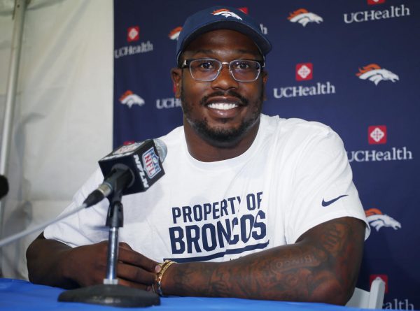 Von Miller unique analogy on why he chose A&M Over LSU