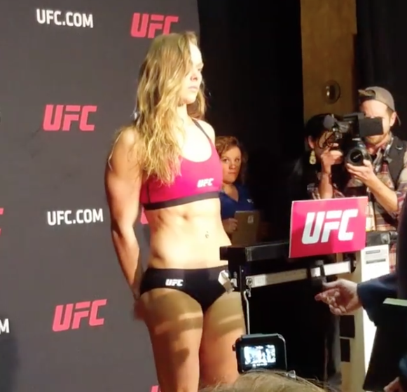 ronda-rousey-ufc-207-weigh-in