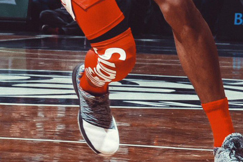 supreme basketball leg sleeve
