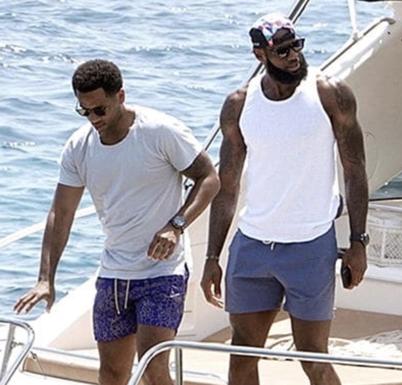 Photos of Los Angeles Lakers LeBron James on His Yacht in Italy - Page ...