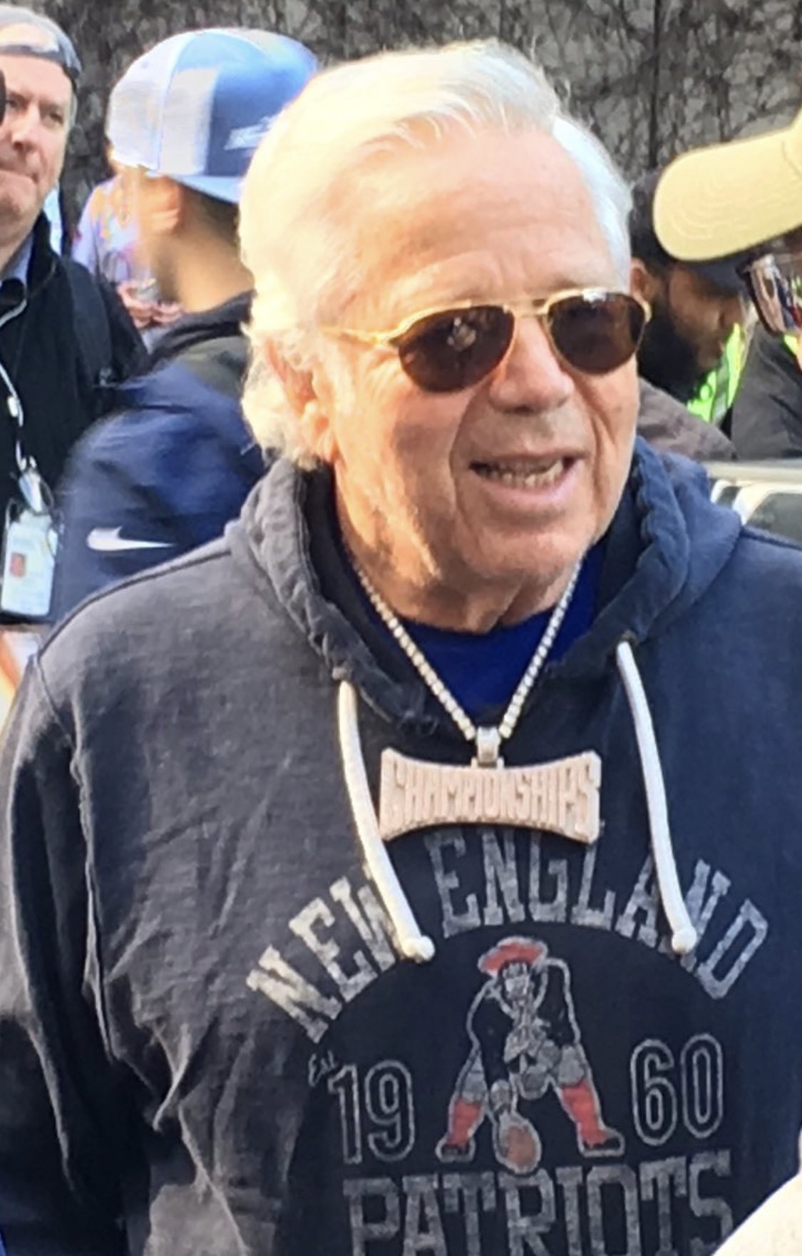 Video: Robert Kraft Caught on Video Getting Oral Sex at Asian Spa For $100 Per Court ...1125 x 1760