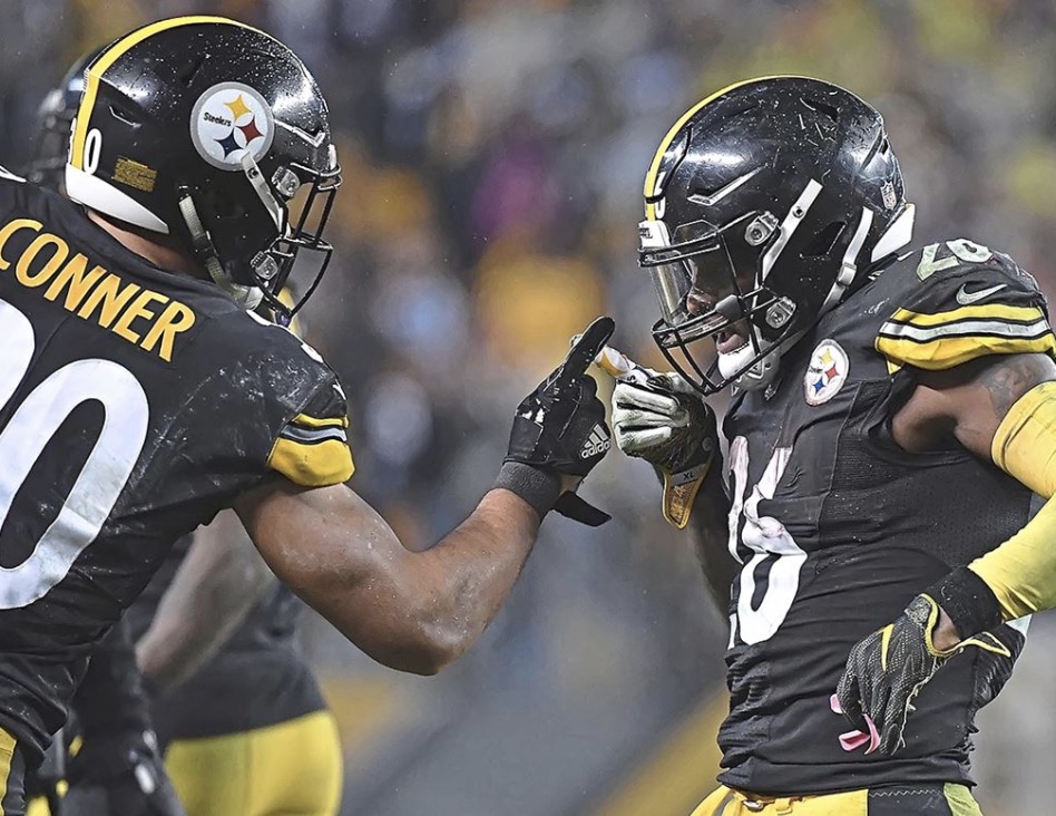 Le Veon Bell Shows Text Message From James Conner Showing They Don T Have Beef Like Antonio Brown Juju Smith Schuster Blacksportsonline