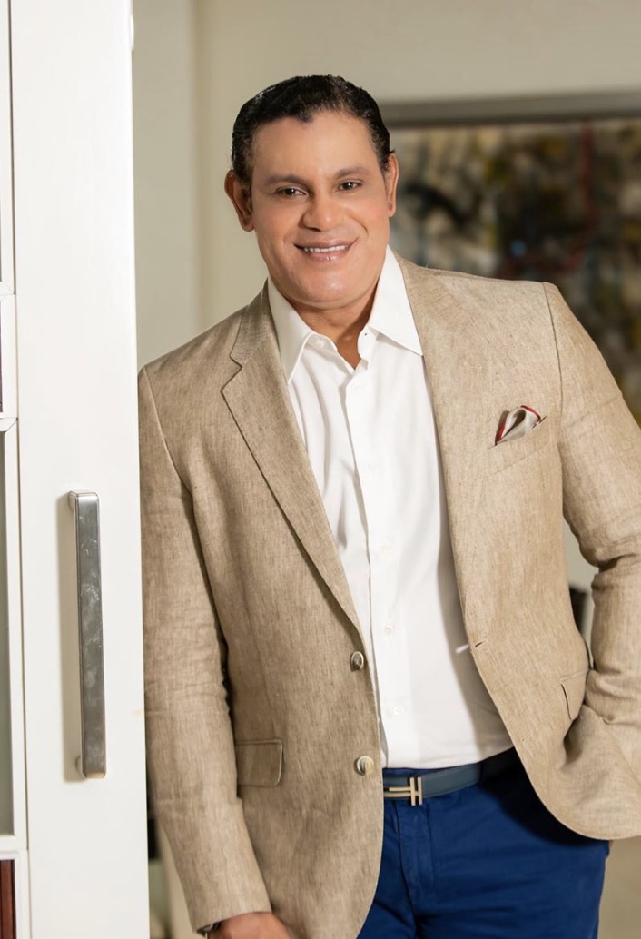 Robert Littal BSO on X: Bleached Skin Sammy Sosa Made The Cover of  Dominican Republic Magazine (IG-Pics-Vids)    / X