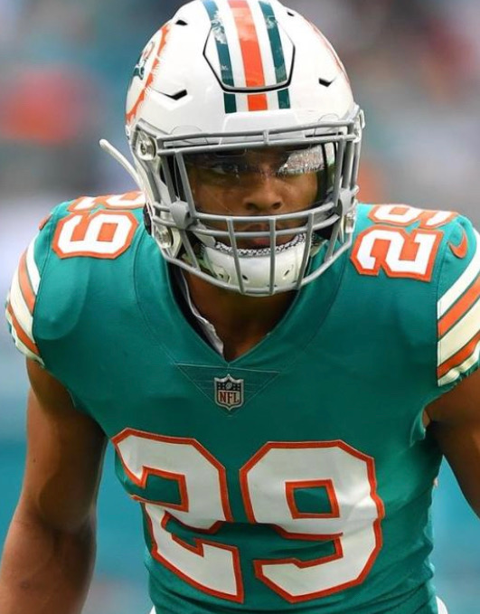 Twitter Drags Dolphins With Tanking Tweets After Team Allows Minkah ...