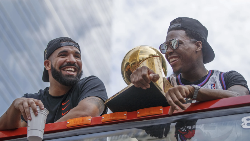 Here's How Drake Reacted To Kyle Lowry Leaving The Raptors To Sign A ...