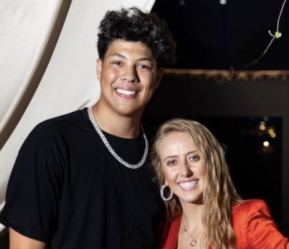 File:Patrick Mahomes and Brittany Matthews (49607223951) (cropped).jpg -  Wikipedia