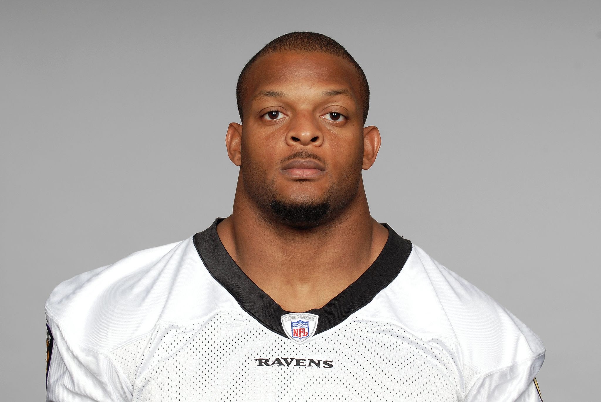 ExNFL LB Robert McCune Sentenced To 5 Years in Prison For Being The