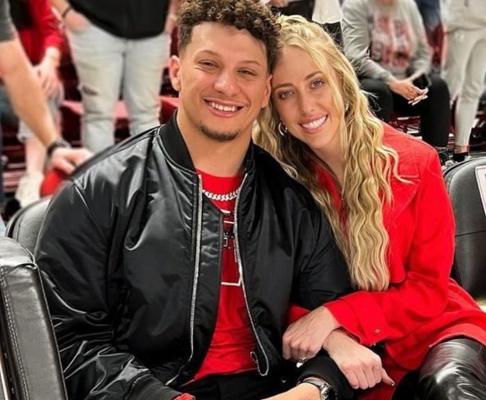 Watch Patrick Mahomes And His Wife Brittany Go For Mechanical Bull ...