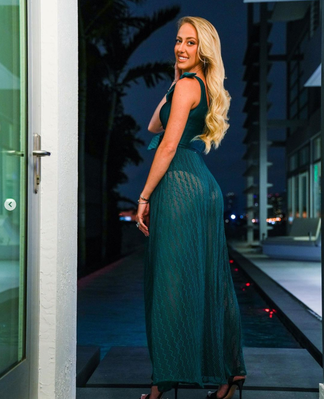 Patrick Mahomes' Wife Brittany Mathews Gives Shocking Green Energy in Neon  Mini Dress & Strappy Sandals at Miami Formula 1 Party