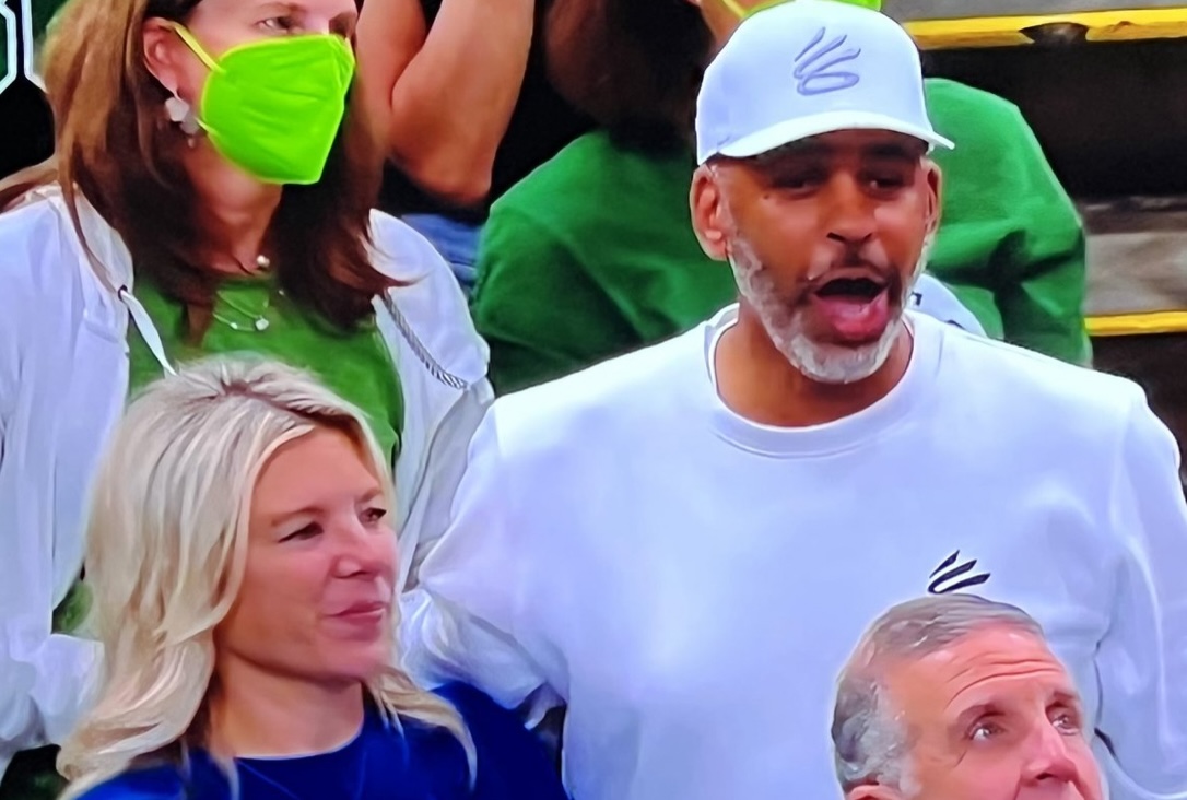 Steph Curry's Dad Dell Goes Viral With His New Girlfriend at NBA Finals –  BlackSportsOnline