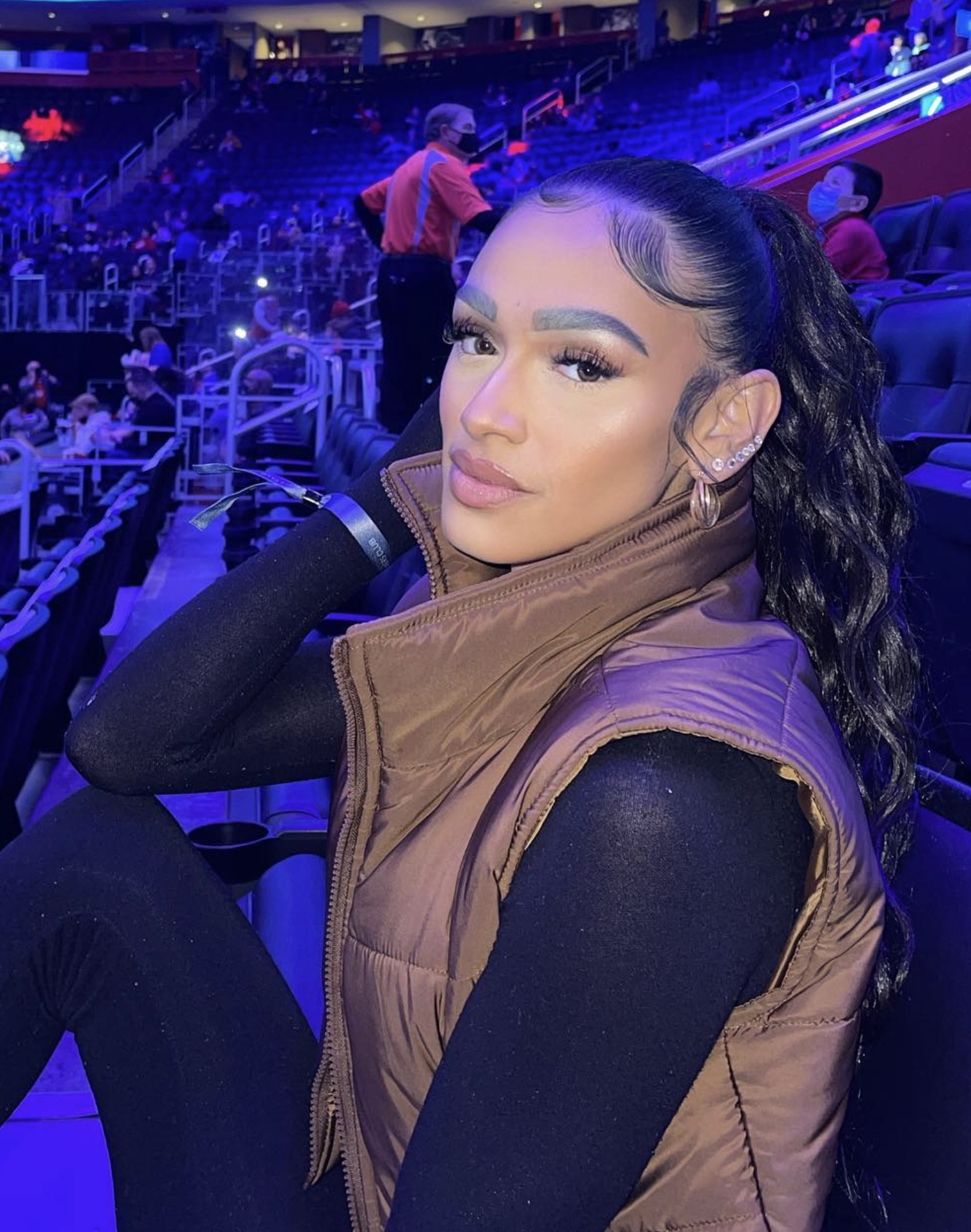 Miles Bridges & Mychelle Johnson: Beyond The Headlines - 6baevif