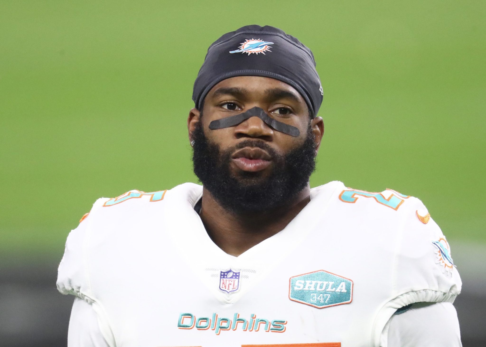 Dolphins Xavien Howard Sued For Giving Woman Herpes Who He Met While ...