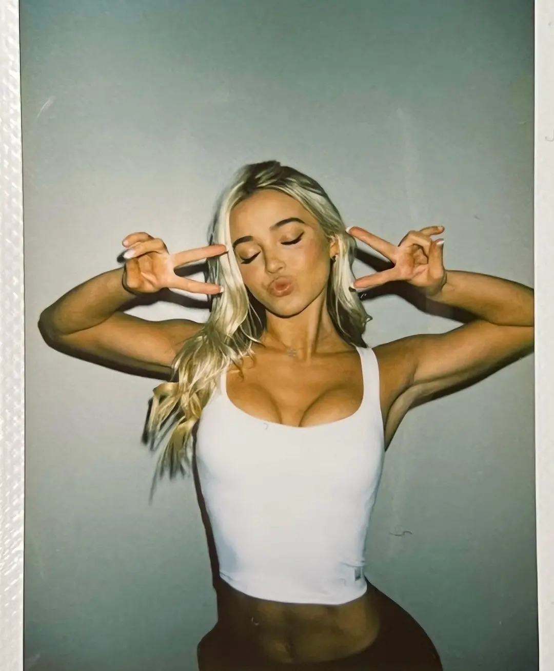 LSU's Olivia Dunne Drops New Thirst Traps Flaunting Her Boobs and Booty in  NYC - BlackSportsOnline