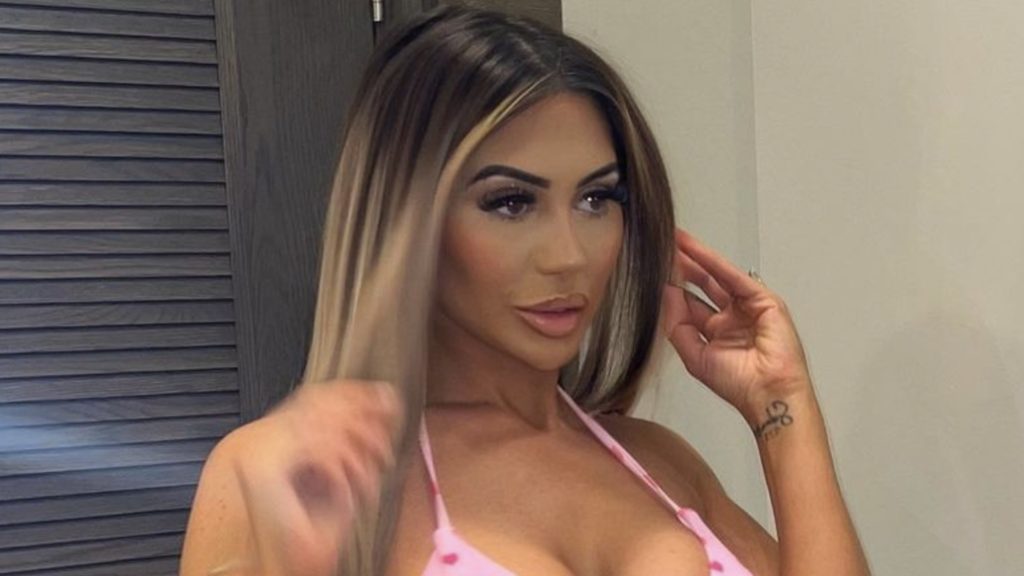 Chloe Ferry Goes Viral After Showing Off Boobs In A Skimpy Heart Print Bikini Page 7 8939