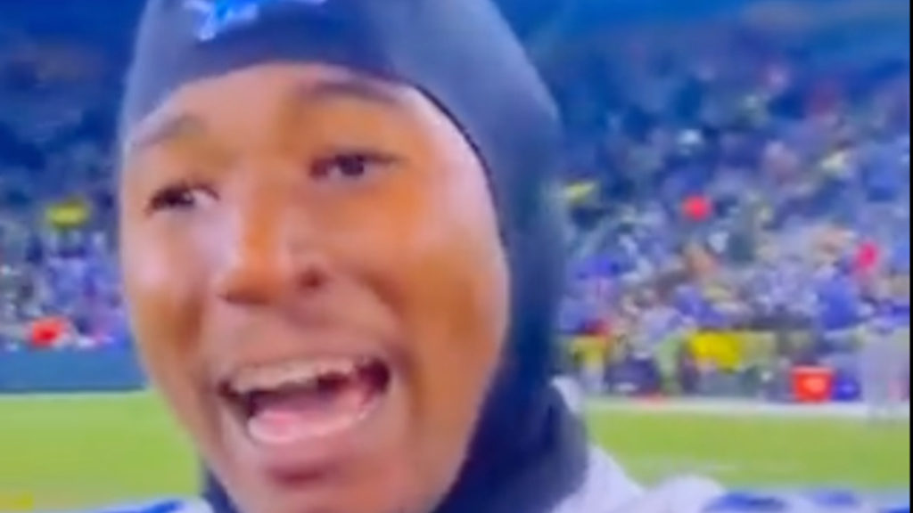 watch-lions-rb-jamaal-williams-get-emotional-after-eliminating-packers