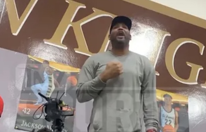 Lakers Great Robert Horry Pulls A Clay Travis, Gets Tossed From High School  Game After Telling Ref 'You Suck' – OutKick