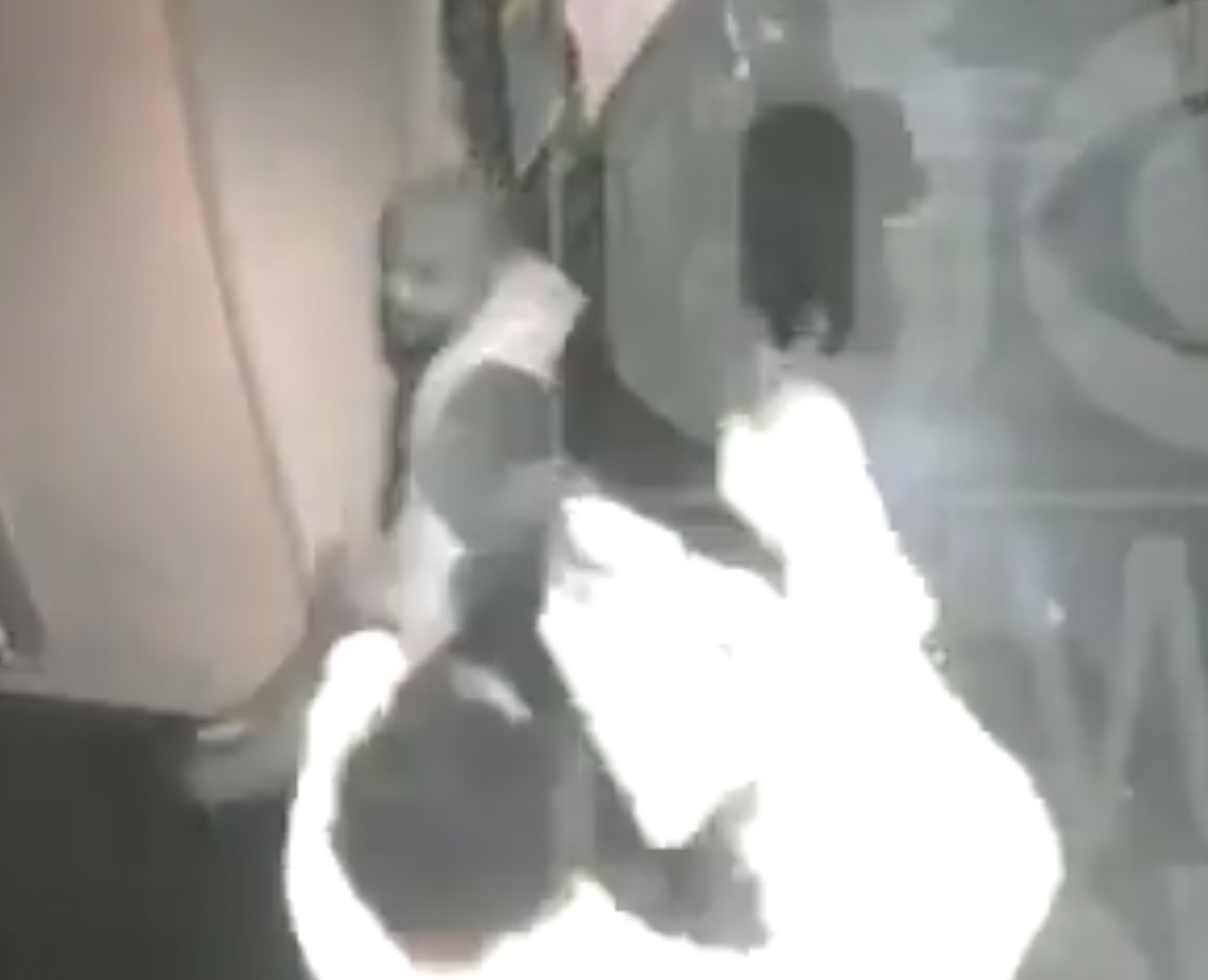 Video Evidence of Saints Alvin Kamara Beating Up Darnell Green Outside of Vegas Club