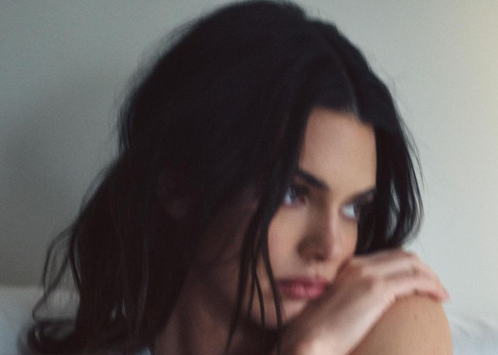 Kendall Jenner Has A Nip Slip While In Bed Wearing Only A Tank Top Page 2 Of 12 0659