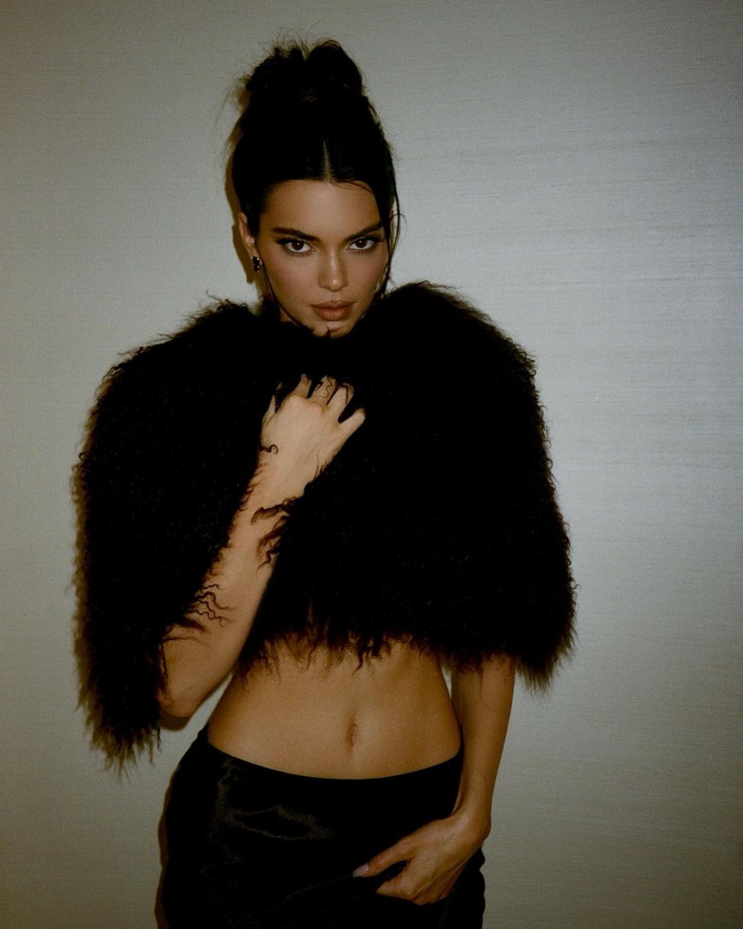 Watch Kendall Jenner Break The Internet With Underboob Thirst Trap 