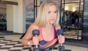 Watch Chiefs Heiress Gracie Hunt Go Viral Over Her Workout Thirst Trap Video