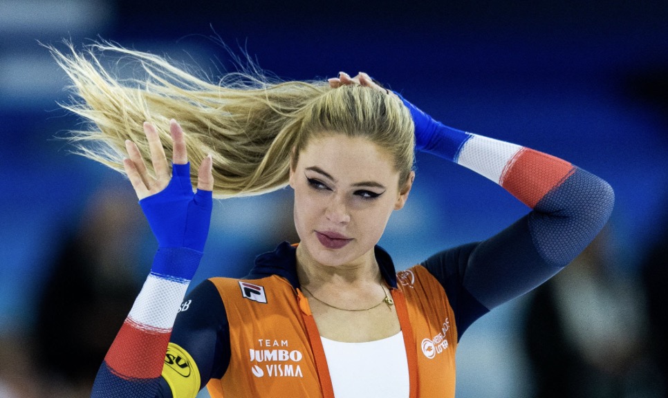 Speed Skater Jutta Leerdam Goes Viral Showing Abs While Confirming She ...