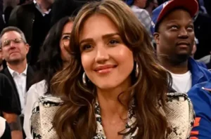 Jessica Alba Go Viral at Knicks-Heat Playoffs Game and Then Drops Bikini Photos Showing Curves