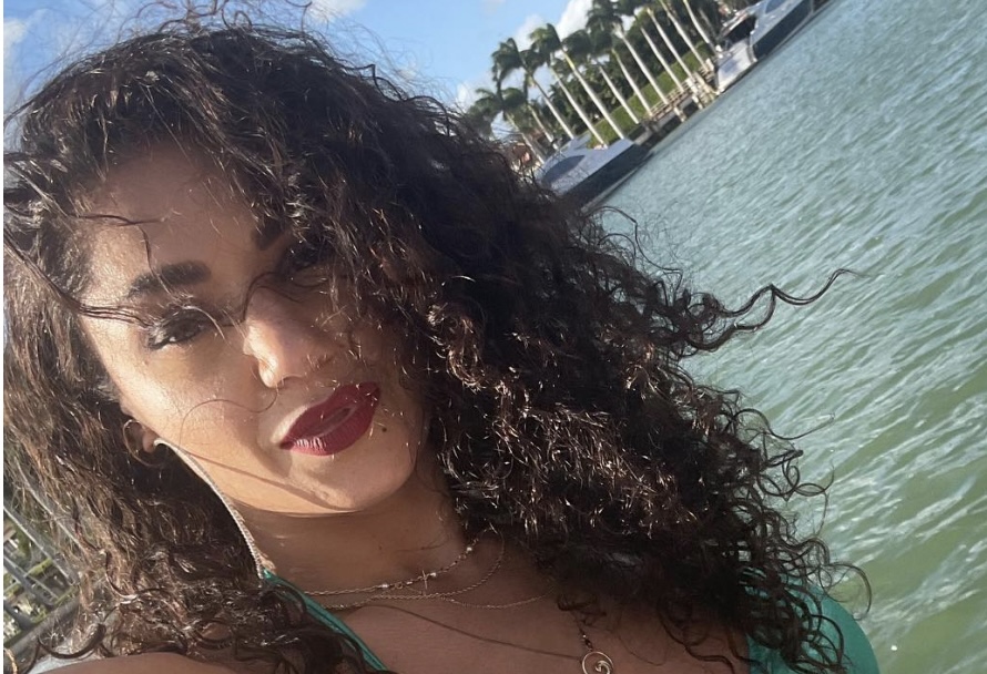 Ex-UFC Fighter Pearl Gonzalez Goes Viral With Nip Slip While Wearing ...