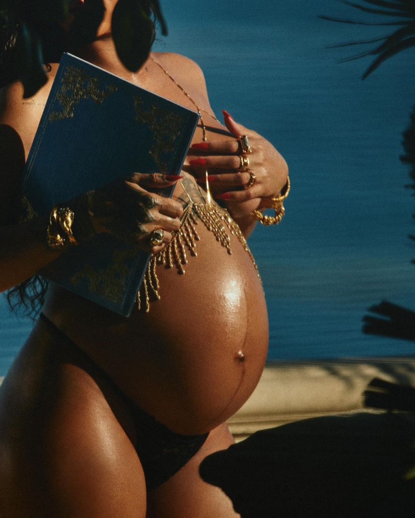 Rihanna Goes Topless With a Nip Slip in Latest Pregnancy Photos - Page 3 of  5 - BlackSportsOnline