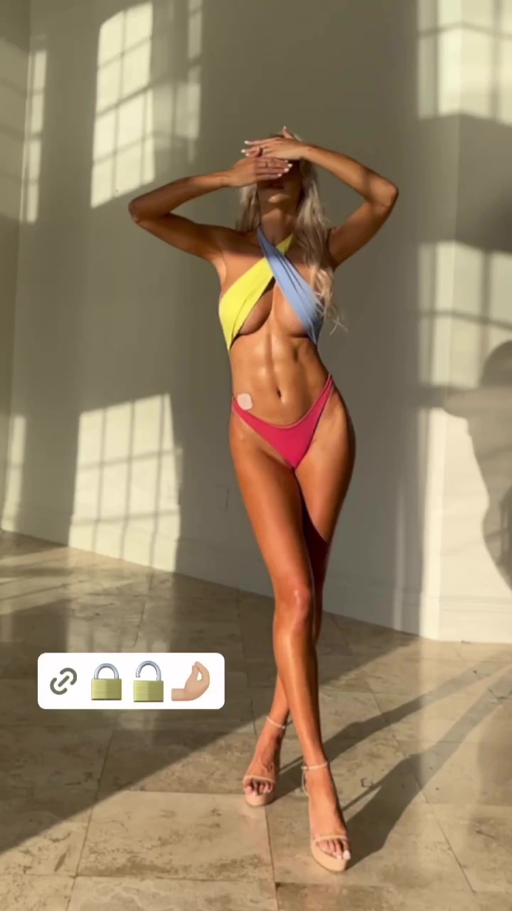 IG Model Veronika Rajek Shows Off Ripped Abs and Underboob in Colorful  Bikini - Page 2 of 4 - BlackSportsOnline