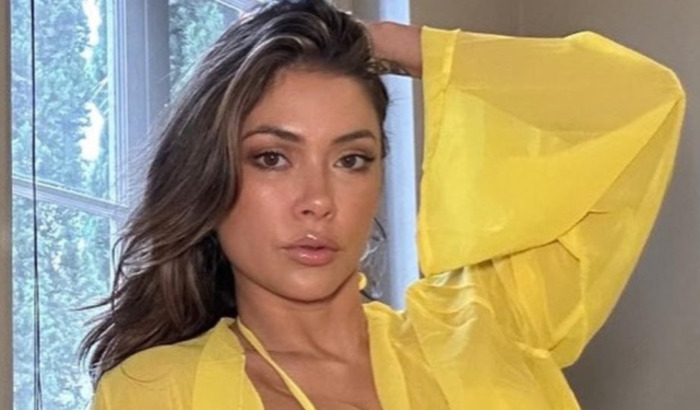 Watch Arianny Celeste Display Her Booty And Boobs In Yellow Hot See Through Lingerie With Sexy