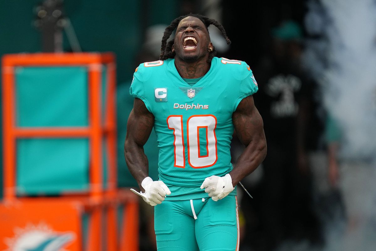 Miami Dolphins' Tyreek Hill wants to race gold medalist Usain Bolt