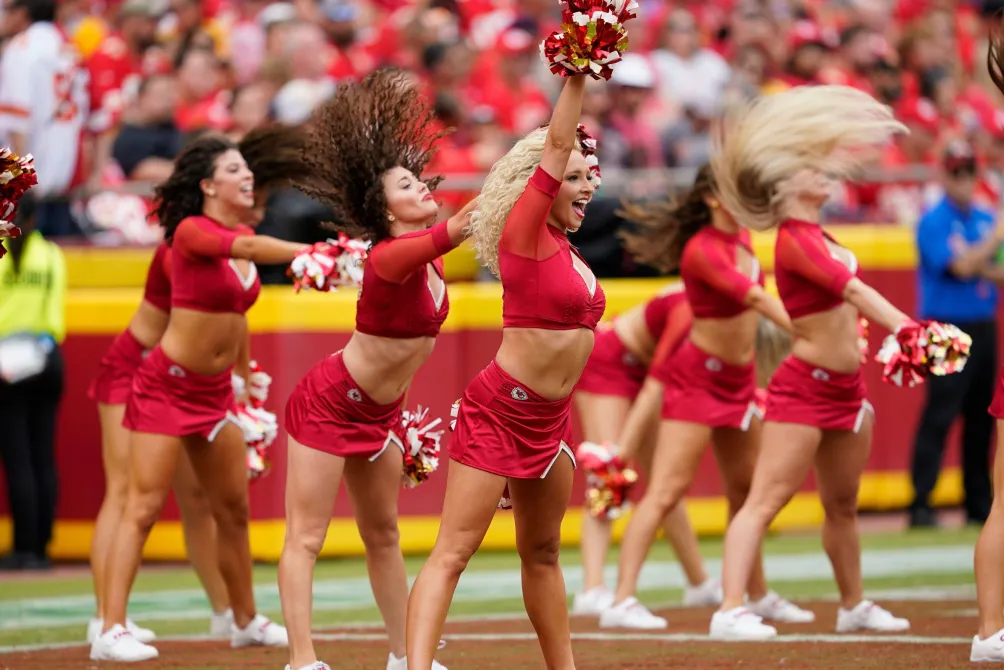 Watch Kansas City Chiefs NFL Cheerleaders Including New Recruits Picked