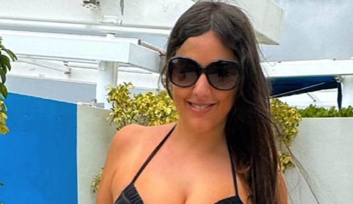 World's Sexiest Referee Claudia Romani Shows Off Bum In A Tiny Black Bikini  - BlackSportsOnline