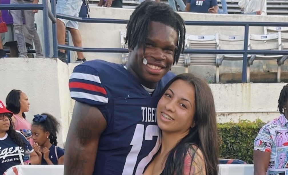 From Travis Hunter’s Hospital Bed, His Girlfriend Gives Fans an Update ...